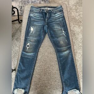 Lucky Brand distressed Jeans in gently used condition size 10/30 ankle